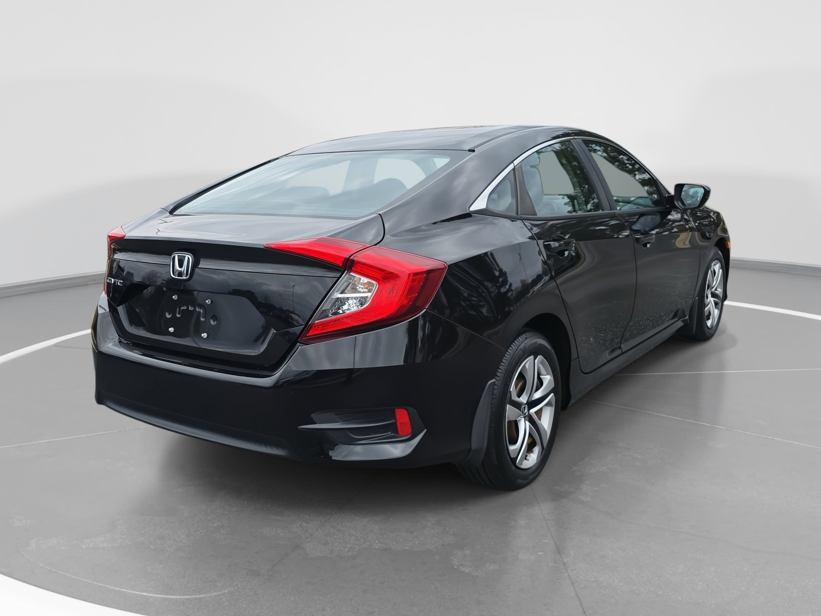 Used 2018 Honda Civic LX image 5