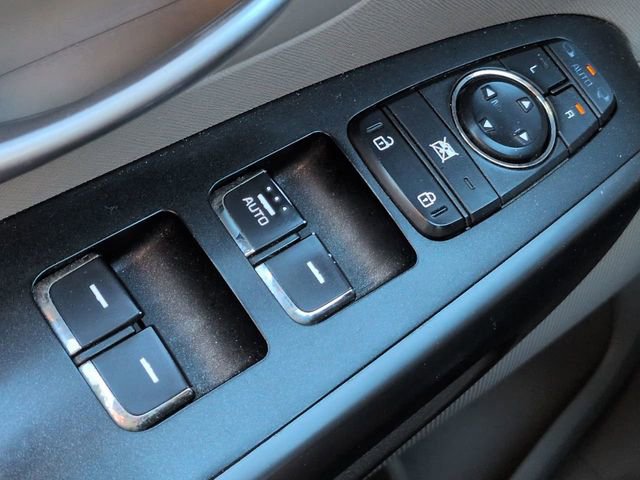 Used 2016 Kia Sedona LX w/ Option Group 020 image 23