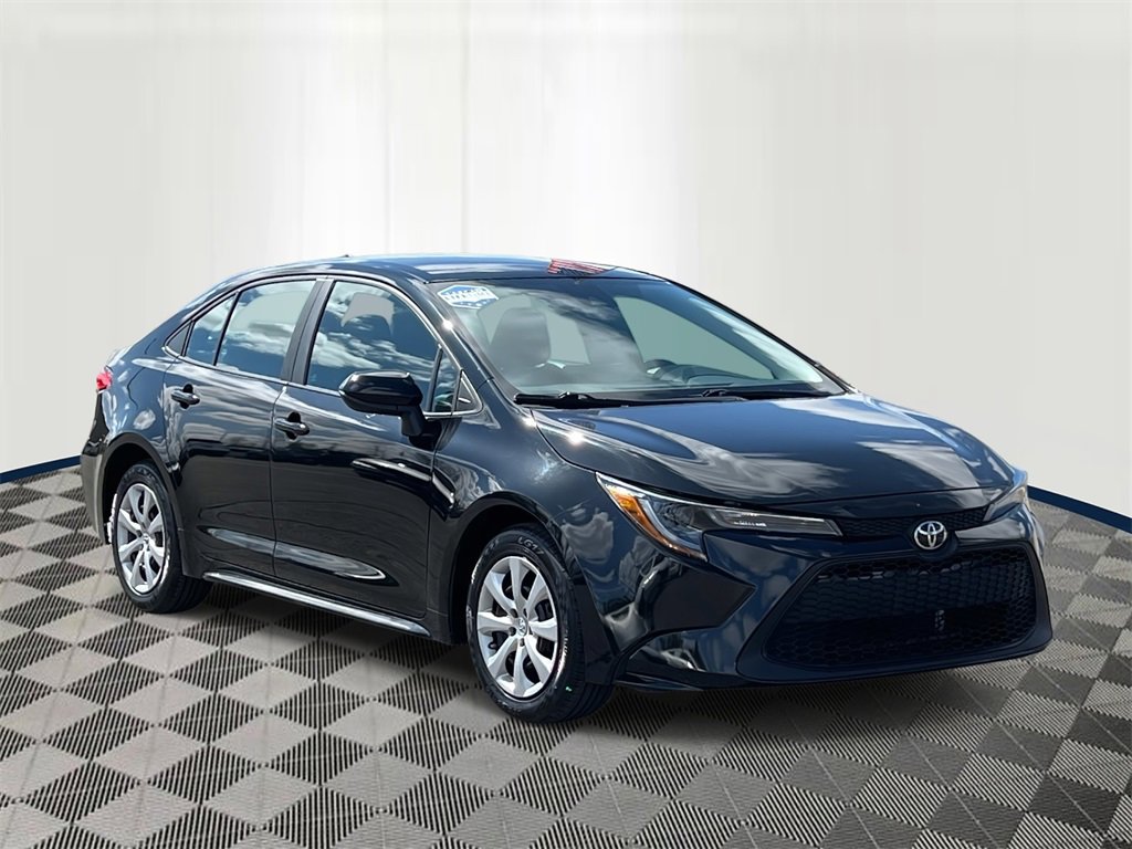 Used 2022 Toyota Corolla LE image 7