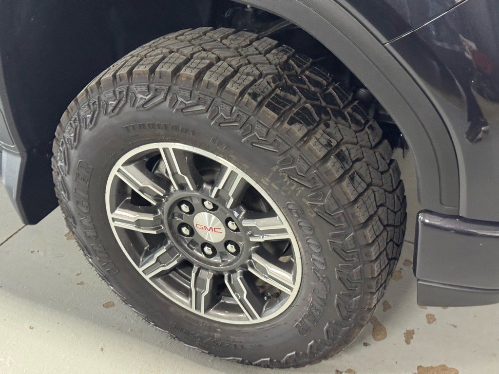 New 2026 GMC Sierra 1500 AT4 w/ AT4 Premium Package image 4
