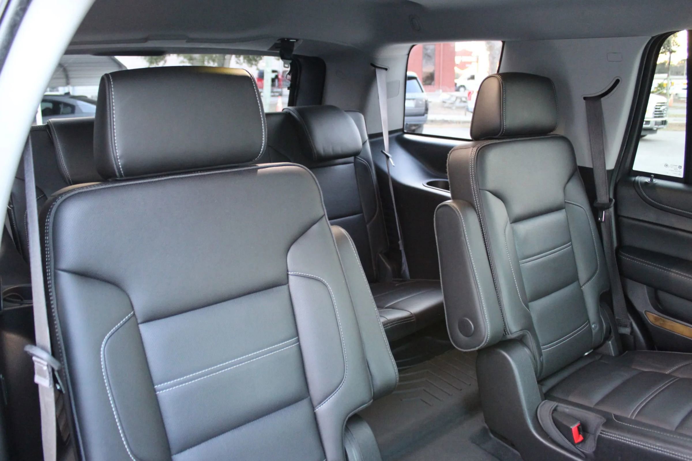 Used 2017 GMC Yukon Denali w/ Open Road Package image 33