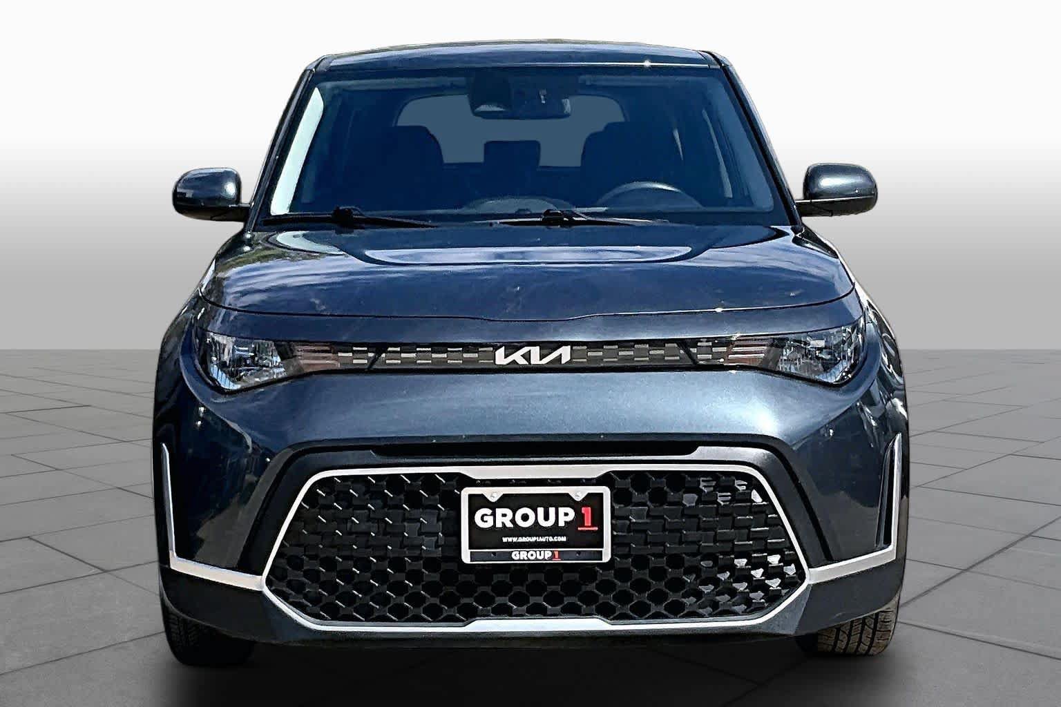 Used 2023 Kia Soul LX FWD image 4