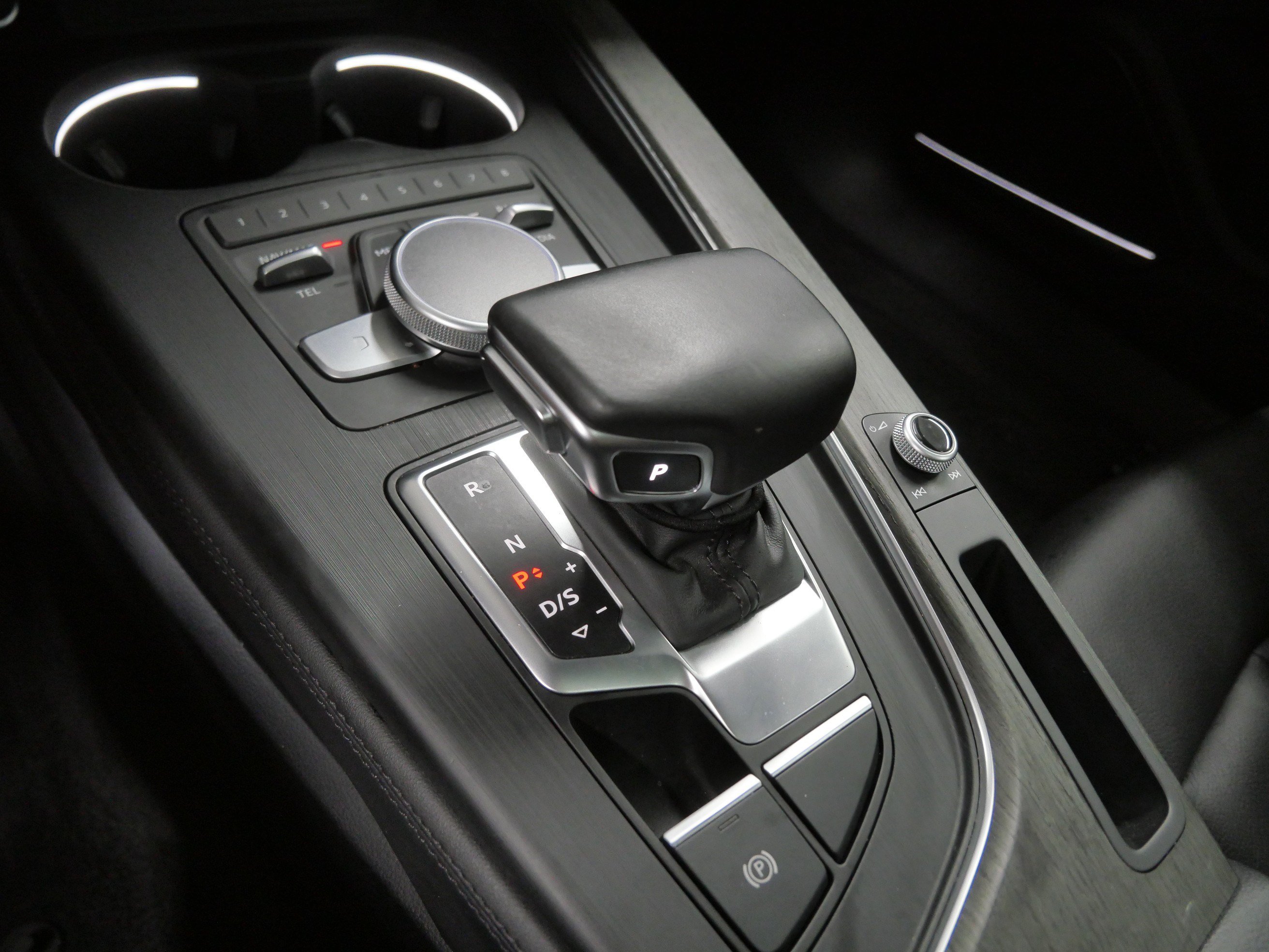 Used 2019 Audi A4 2.0T Premium Plus AWD/4WD image 24