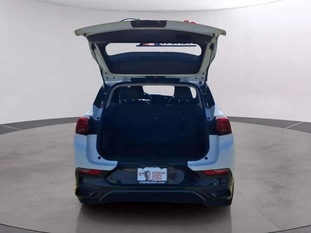 Used 2026 Buick Encore GX Sport Touring w/ Advanced Technology Package FWD image 19