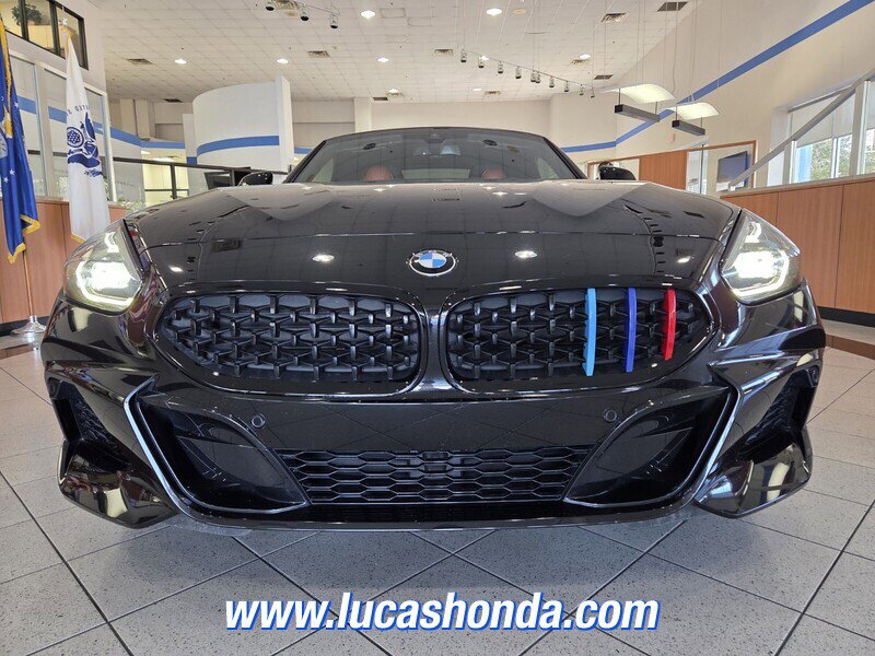 Used 2022 BMW Z4 sDrive30i w/ M Sport Package image 2