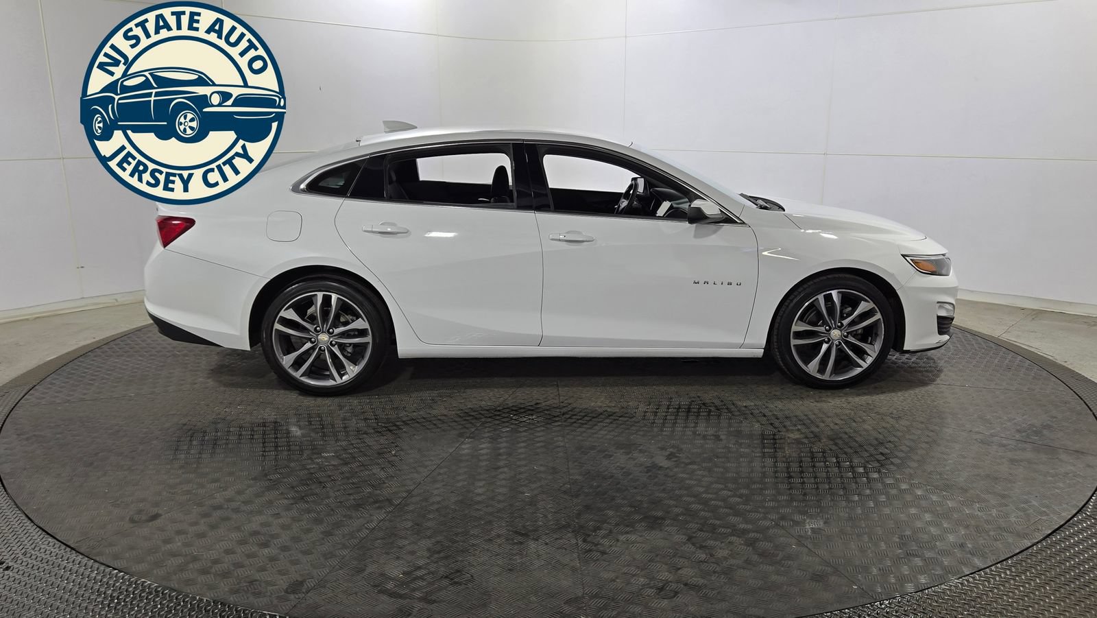 Used 2023 Chevrolet Malibu LT FWD image 8
