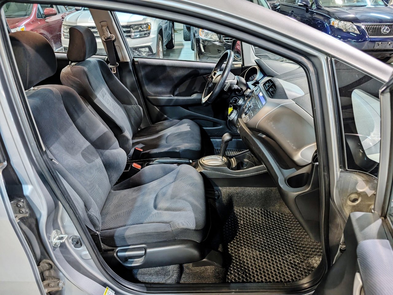 Used 2010 Honda Fit Sport image 27