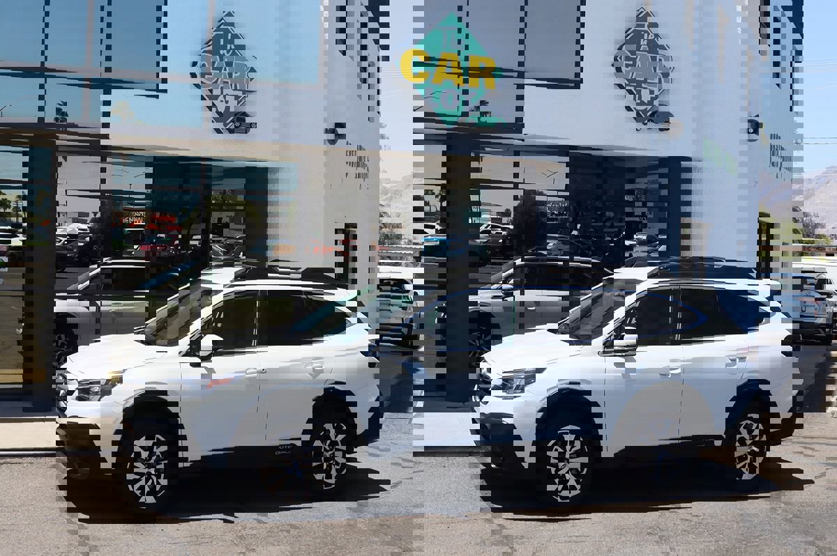 Used 2022 Subaru Outback Premium image 7