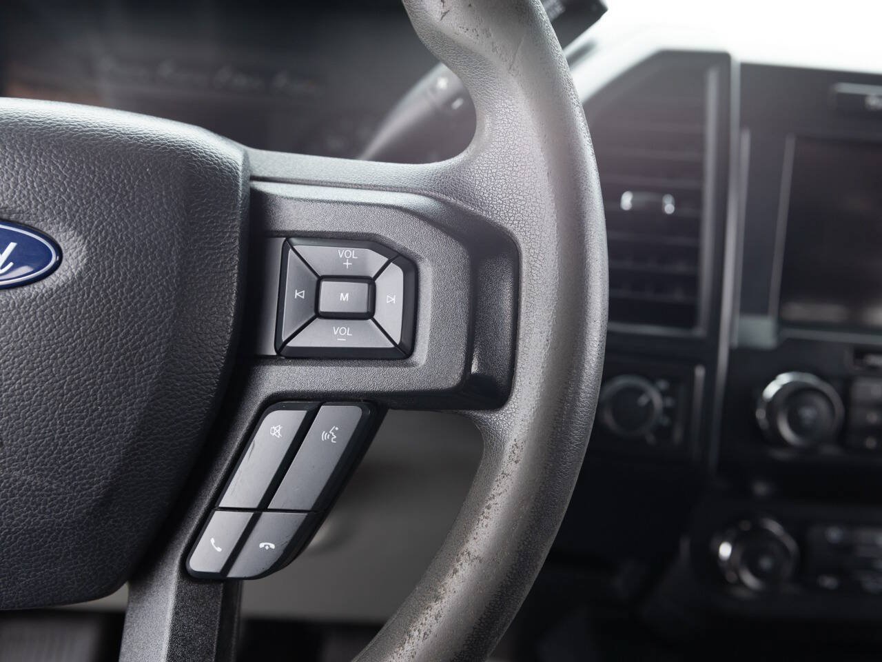 Used 2019 Ford F150 XL w/ Equipment Group 101A Mid AWD/4WD image 40