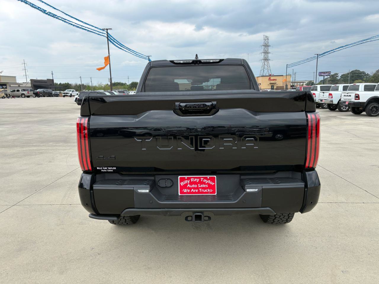 Used 2023 Toyota Tundra Platinum AWD/4WD image 6
