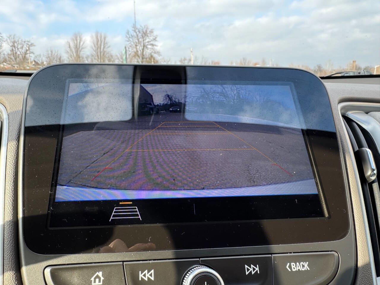 Used 2020 Chevrolet Malibu LS image 21