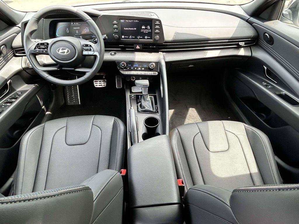 New 2026 Hyundai Elantra SEL Sport FWD image 29