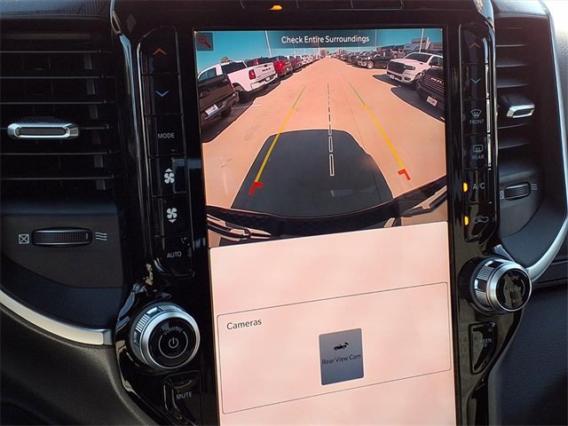 New 2026 RAM 1500 4x4 Crew Cab image 9