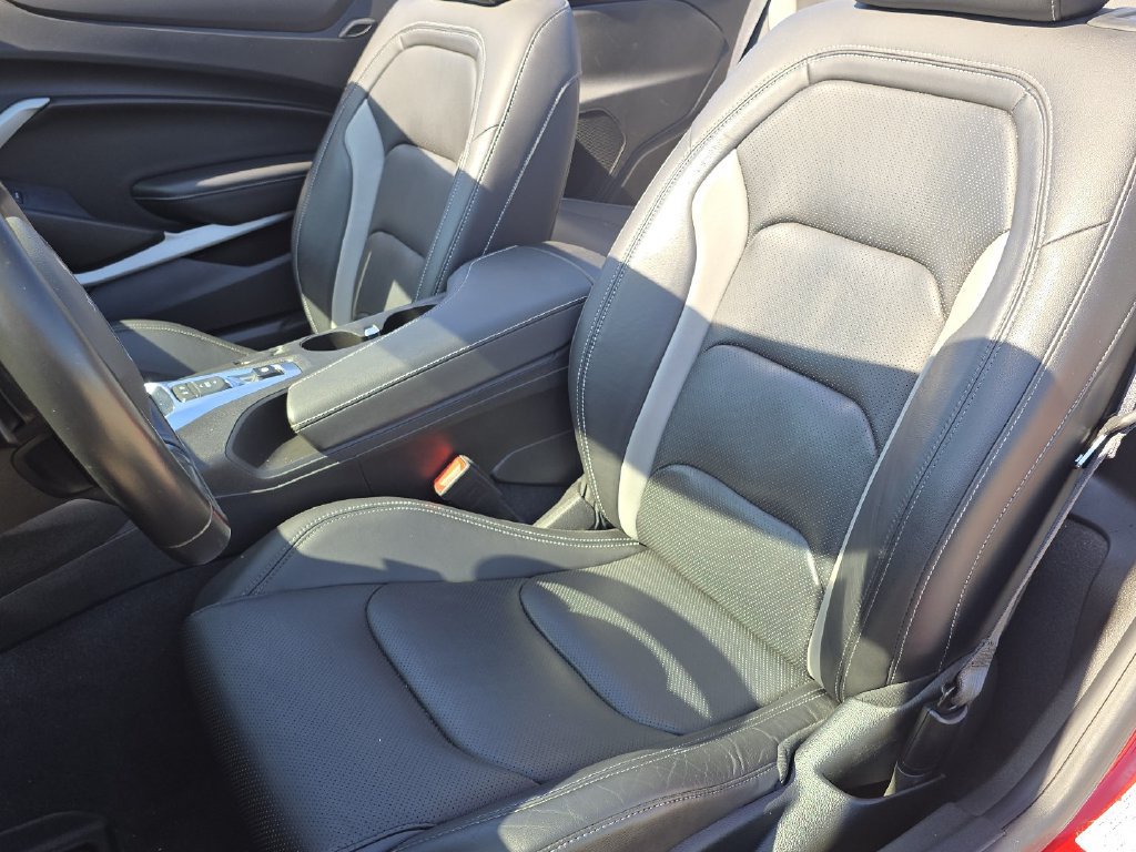 Used 2023 Chevrolet Camaro LT RWD image 24