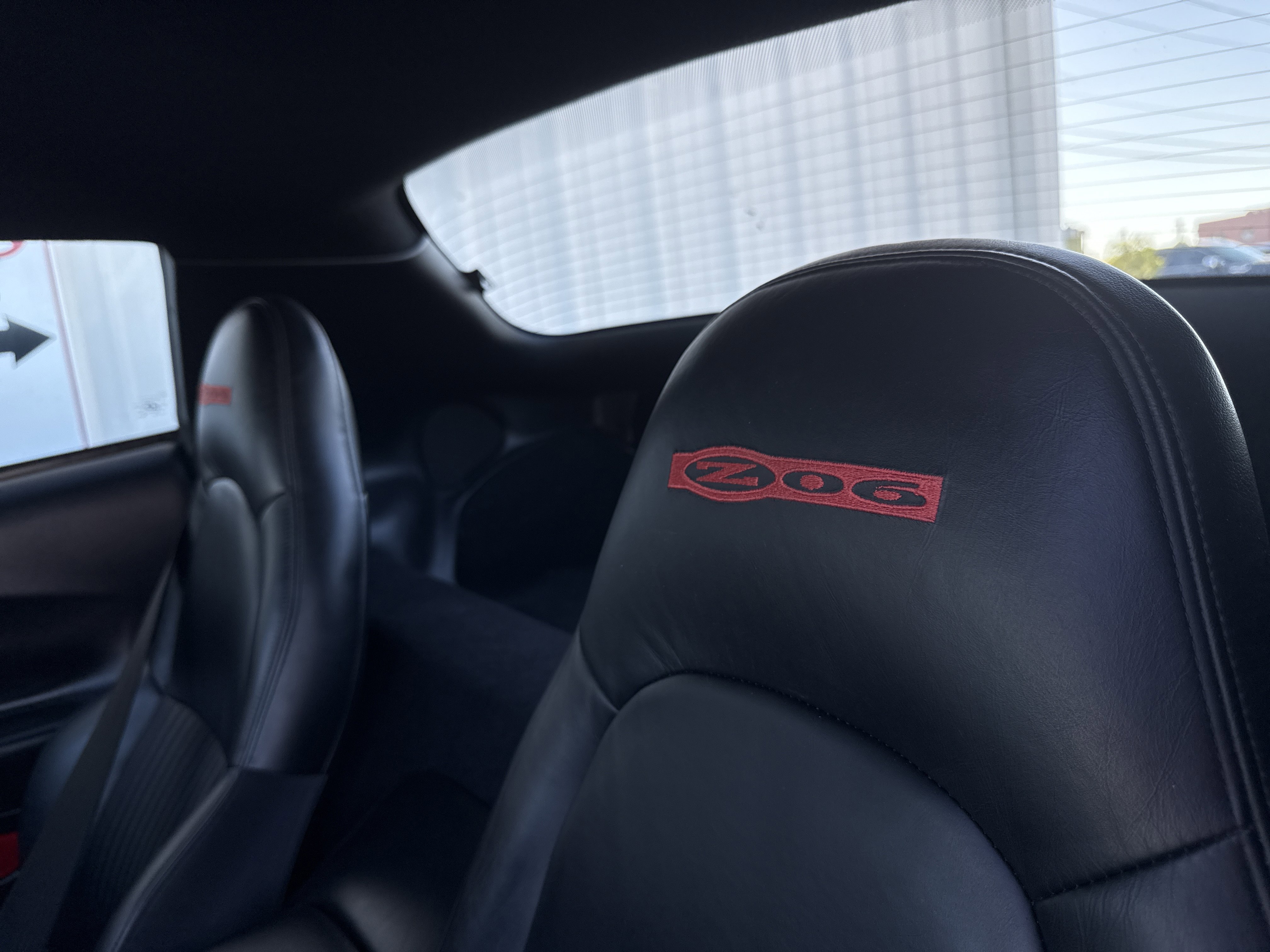 Used 2001 Chevrolet Corvette Z06 w/ Memory Pkg image 23