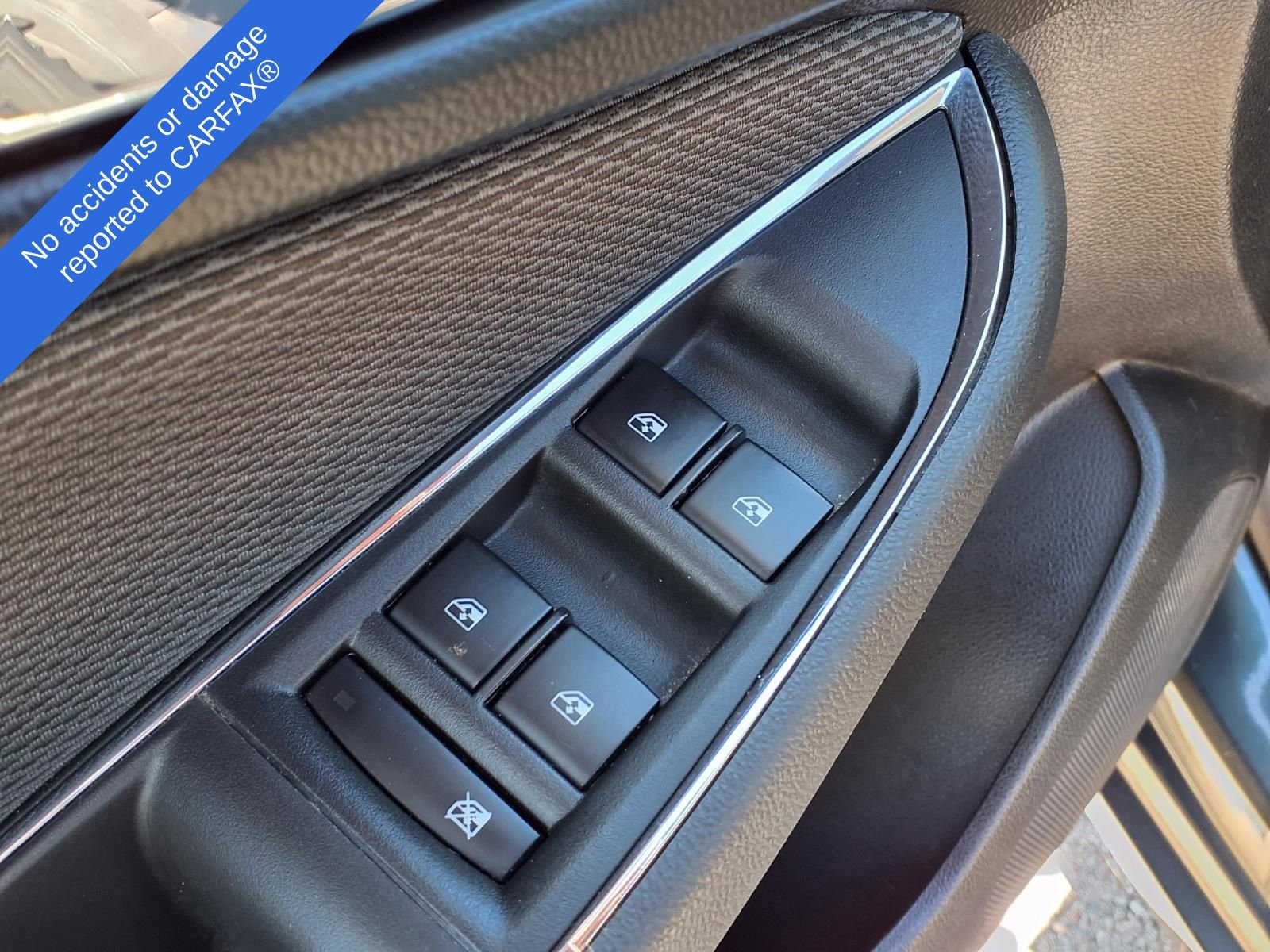 Used 2018 Chevrolet Cruze LT w/ Convenience Package FWD image 17