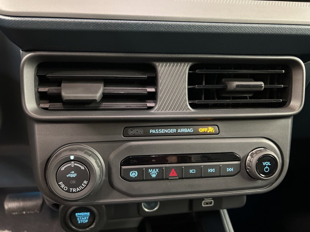 New 2026 Ford Maverick Lariat w/ Black Appearance Package image 13