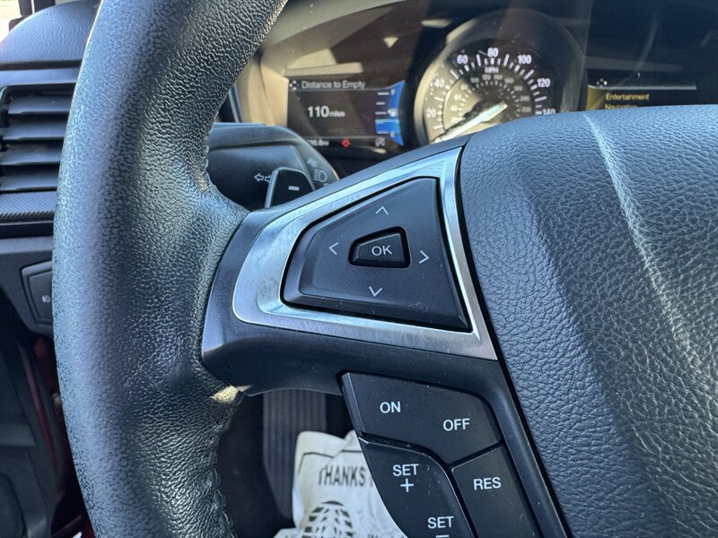 Used 2018 Ford Fusion SE w/ Equipment Group 201A FWD image 25