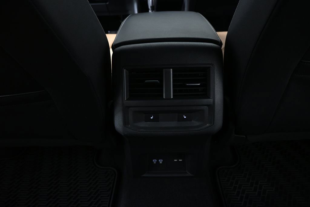 Used 2022 Volkswagen Atlas Cross Sport SEL Premium R-Line image 17