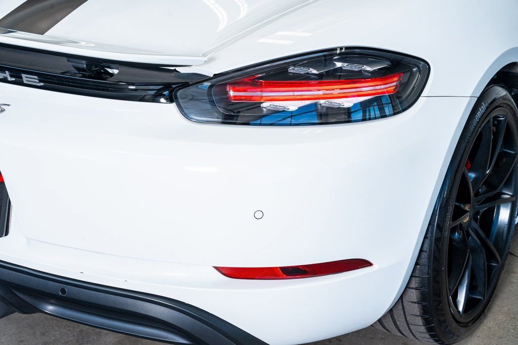 Used 2019 Porsche 718 Boxster image 32