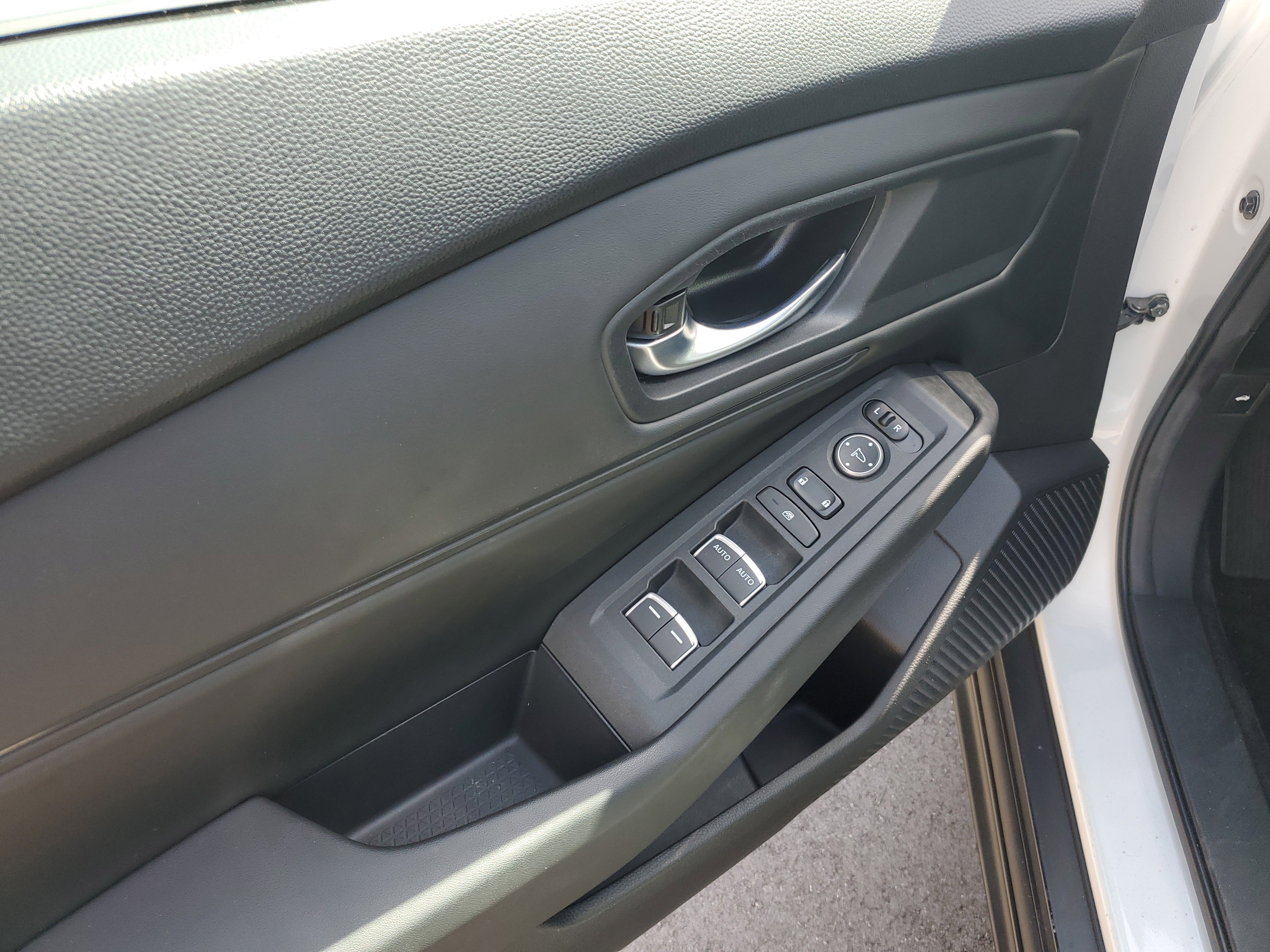 Used 2024 Honda Accord EX image 10