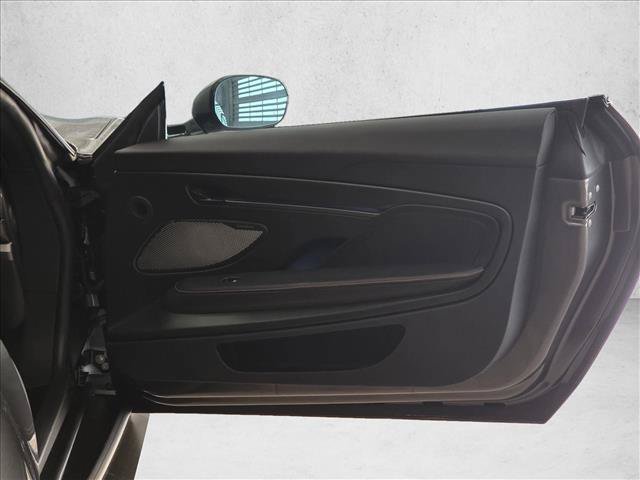 Used 2025 Aston Martin Vanquish RWD image 13