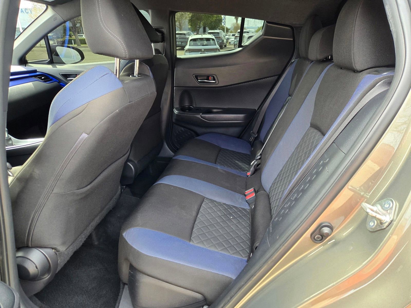 Used 2021 Toyota C-HR XLE image 9