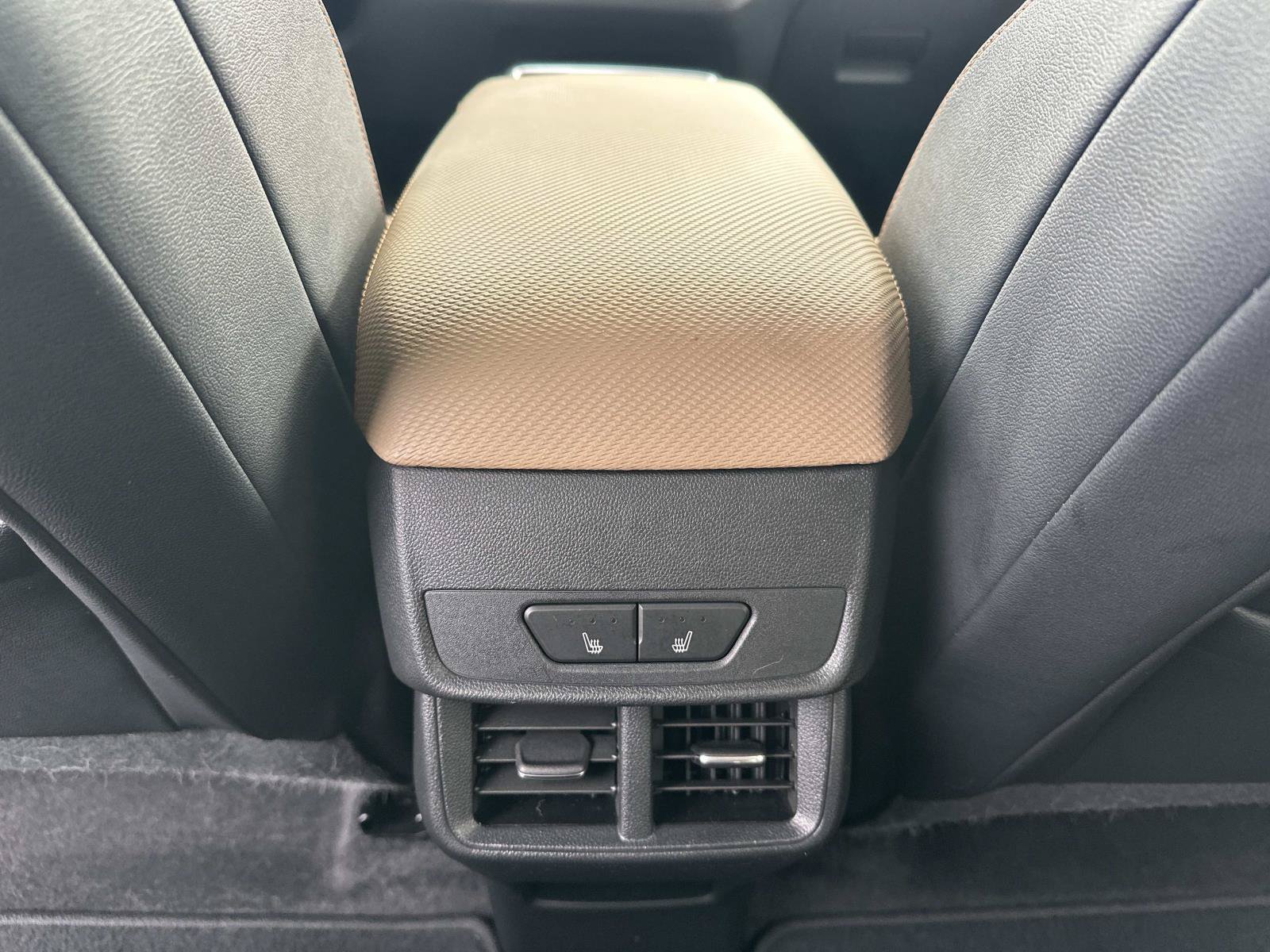 Certified 2025 Chevrolet Equinox ACTIV w/ Safety and Technology Package AWD/4WD image 13