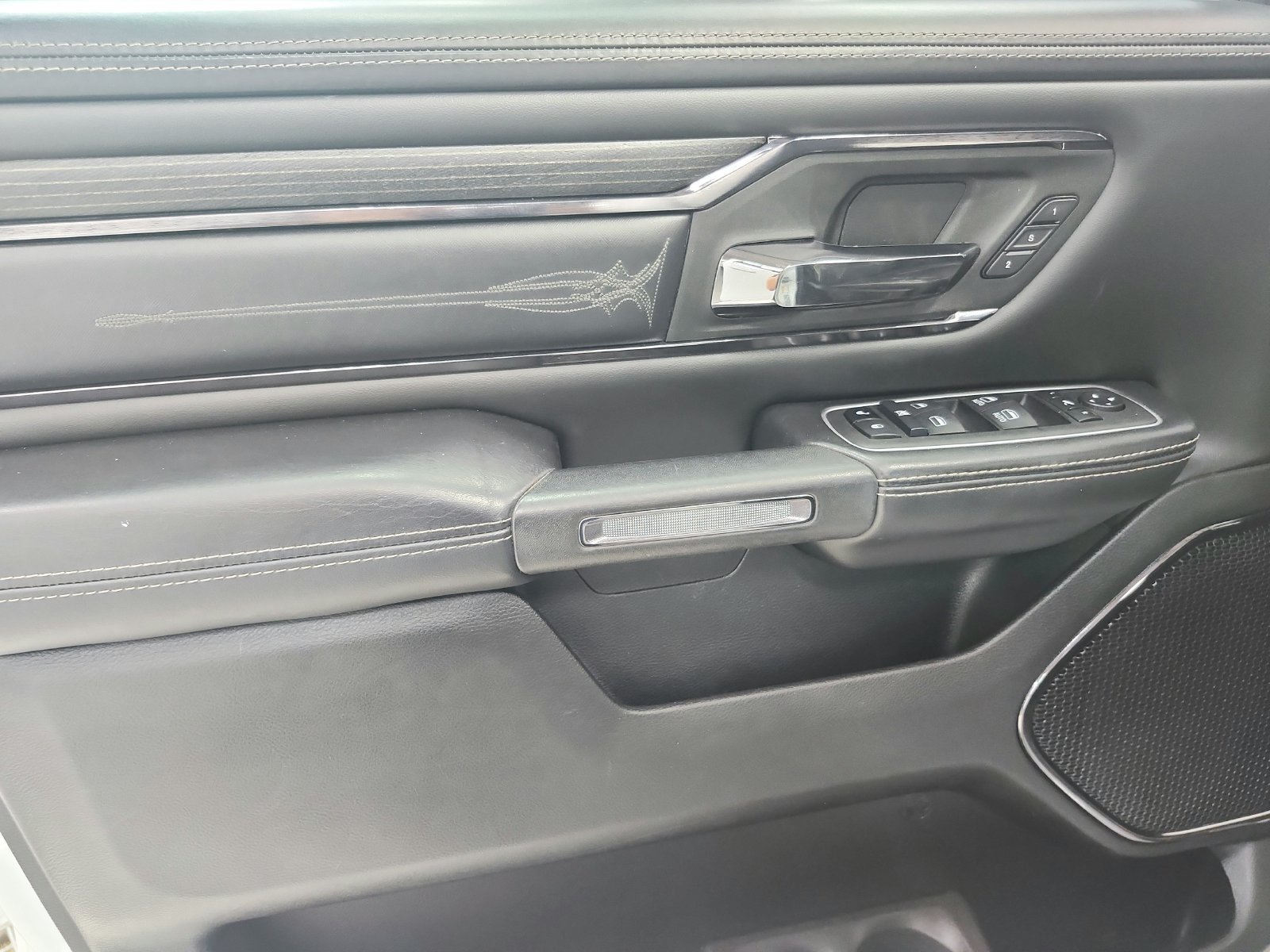 Used 2023 RAM 1500 Limited w/ Body Color Bumper Group AWD/4WD image 65