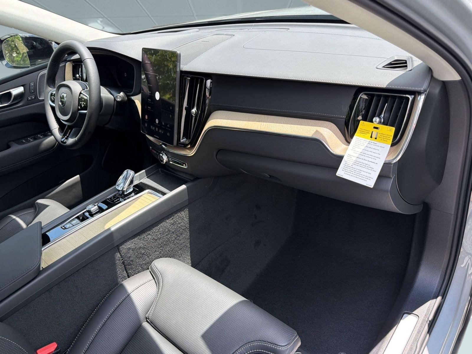 New 2026 Volvo XC60 B5 Ultra w/ Climate Package AWD/4WD image 31
