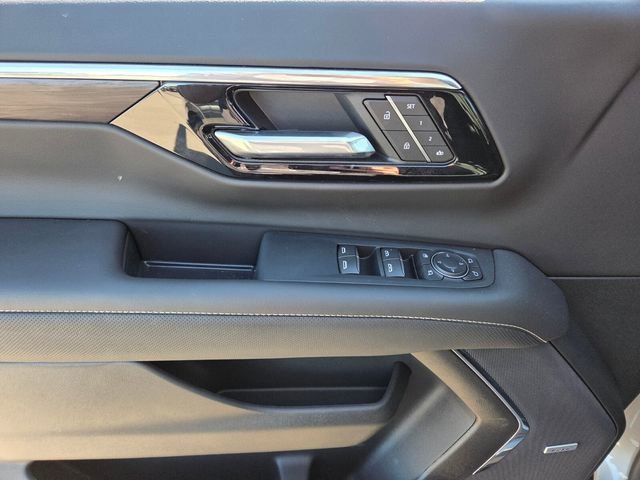 New 2026 Chevrolet Suburban Premier w/ Sun And Tow Package AWD/4WD image 10