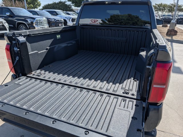 Certified 2025 Toyota Tacoma TRD Sport AWD/4WD image 28