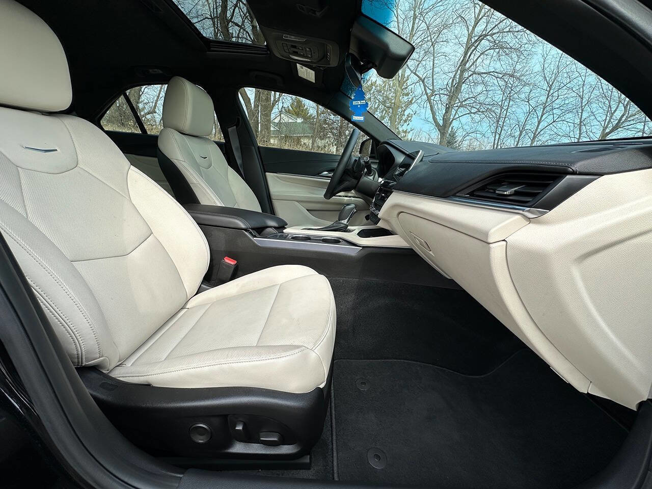 Used 2024 Cadillac CT4 Premium Luxury image 14