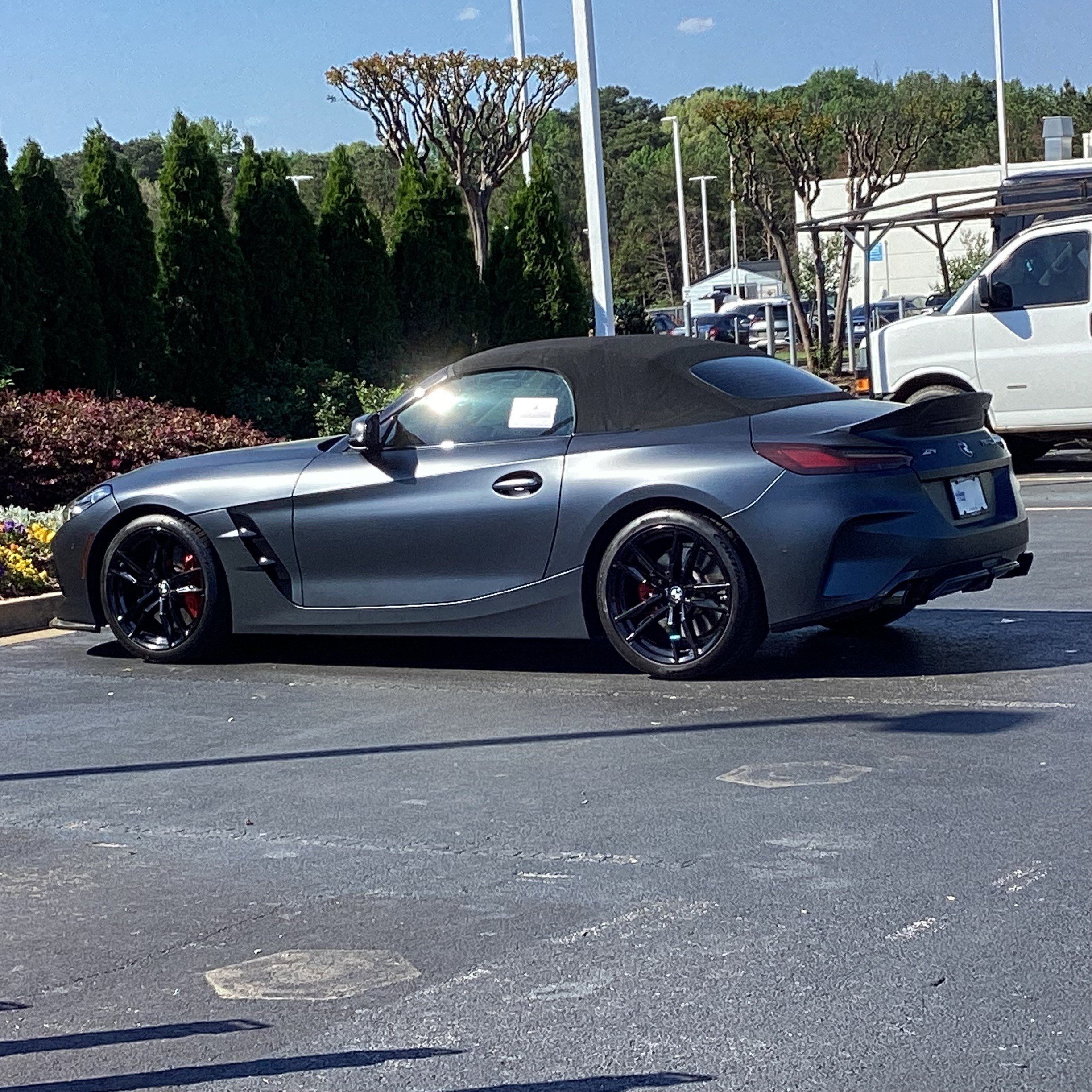 Used 2024 BMW Z4 M40i w/ Premium Package image 10