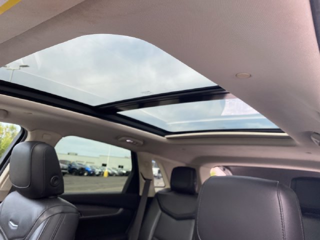 Certified 2019 Cadillac XT5 Luxury AWD/4WD image 15