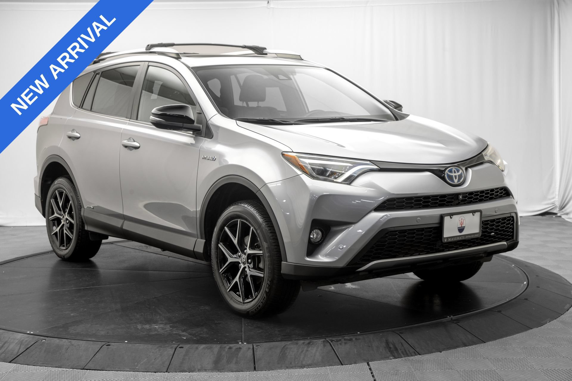 Used 2017 Toyota RAV4 SE w/ Advanced Technology Package AWD/4WD image 9