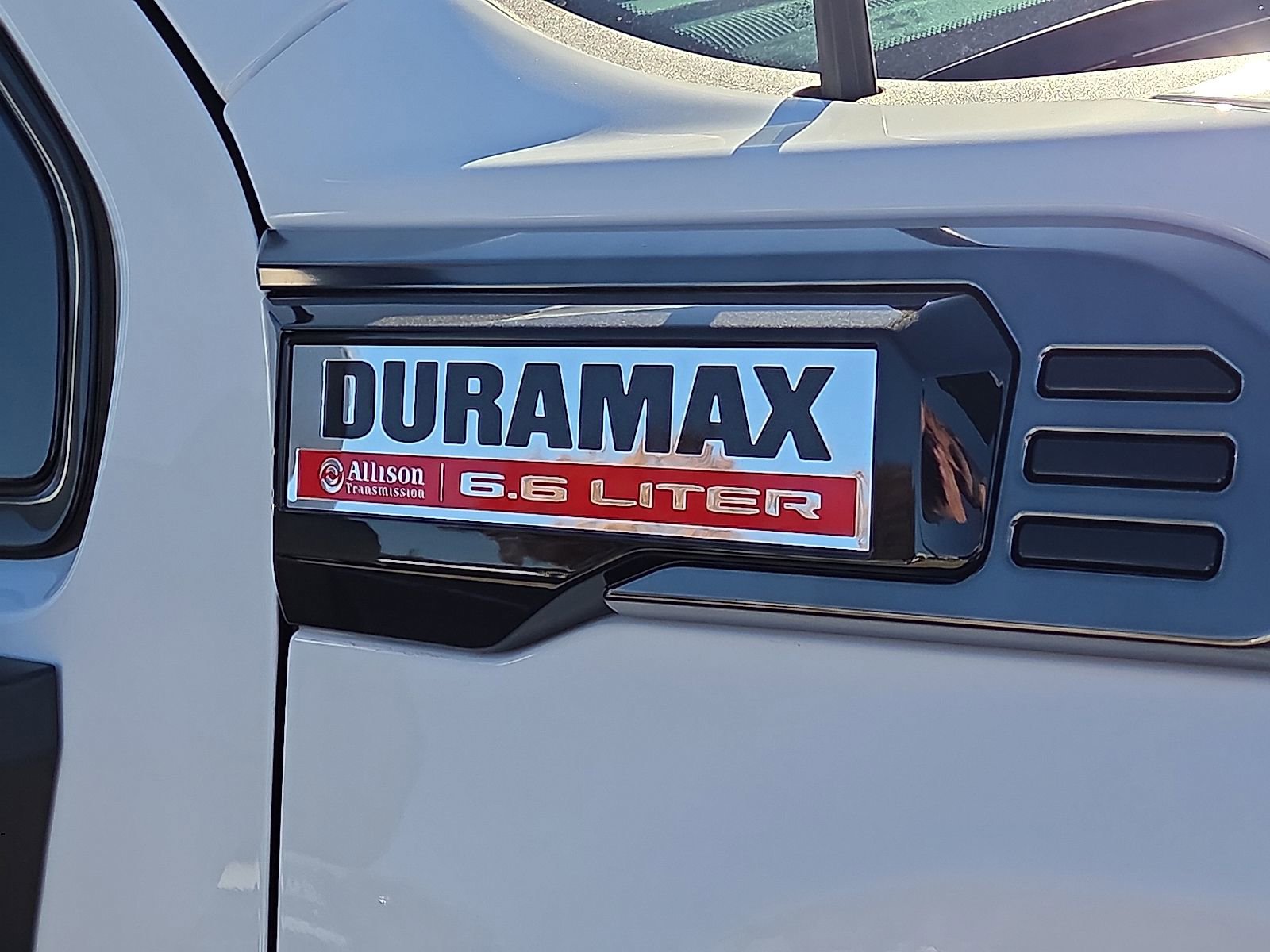 New 2026 GMC Sierra 2500 AT4 w/ AT4 Premium Plus Package image 6