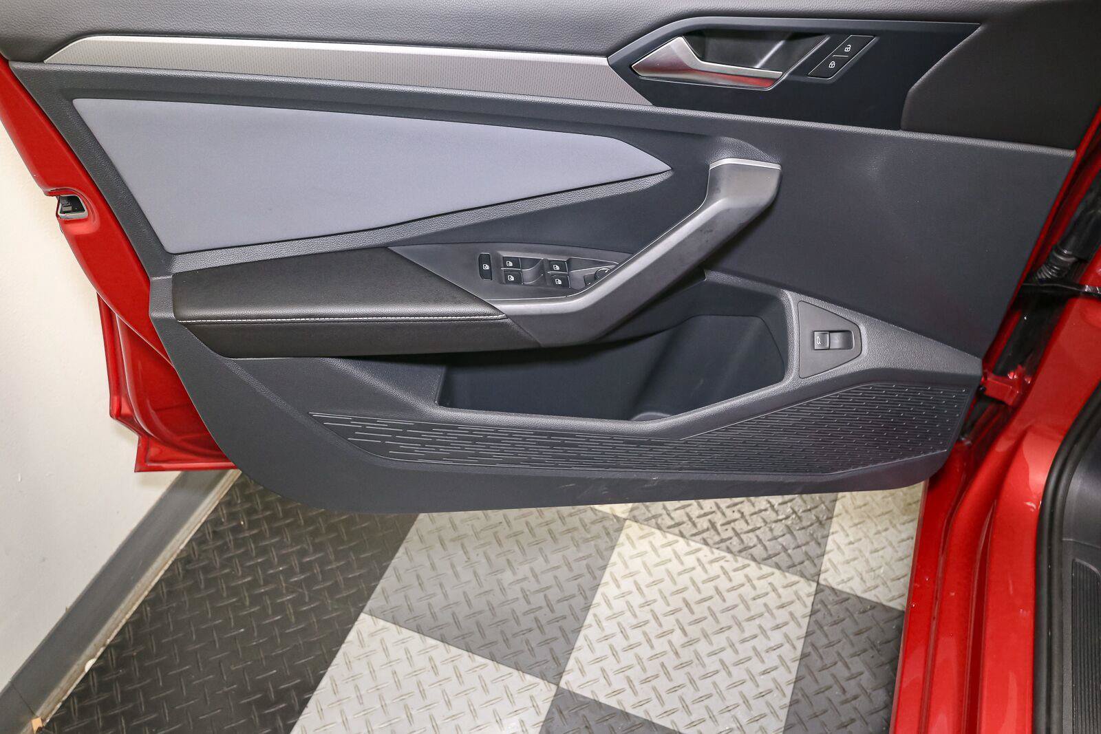Certified 2026 Volkswagen Jetta SE FWD image 39