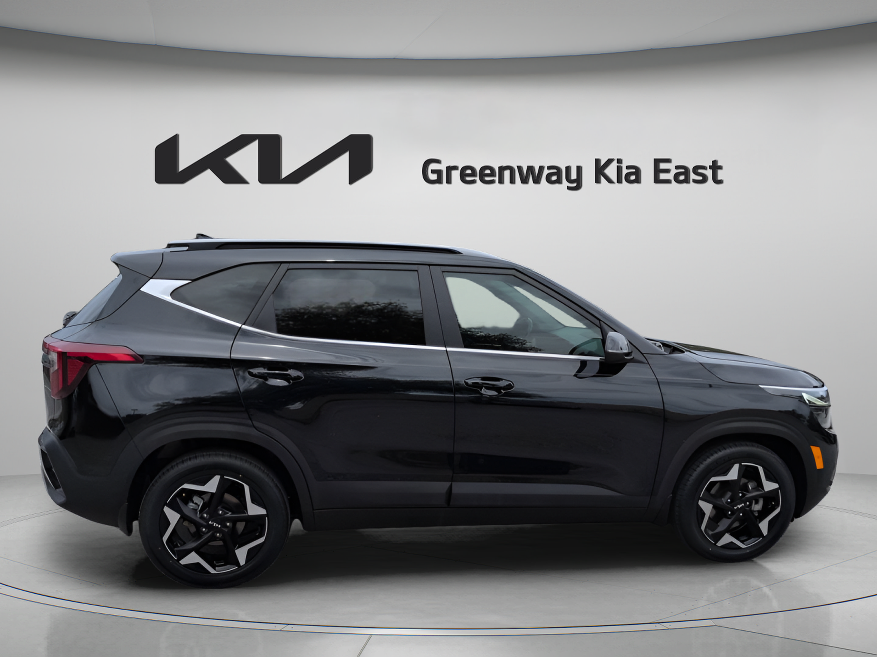Certified 2024 Kia Seltos EX FWD image 5