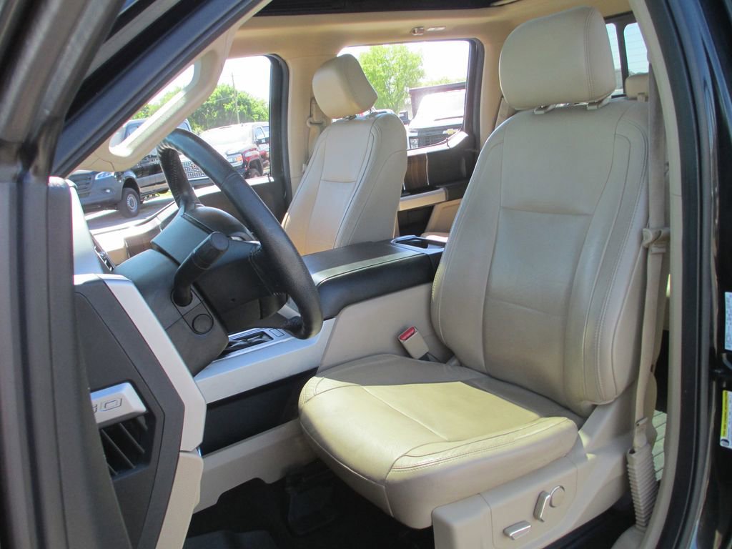 Used 2015 Ford F150 Lariat w/ Equipment Group 502A Luxury AWD/4WD image 24