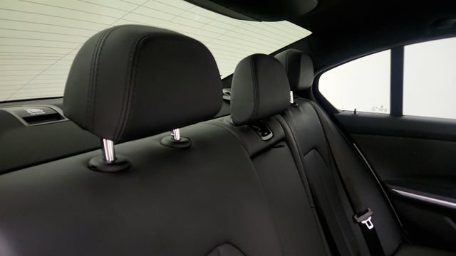 Used 2020 BMW 330i Sedan w/ Convenience Package RWD image 39