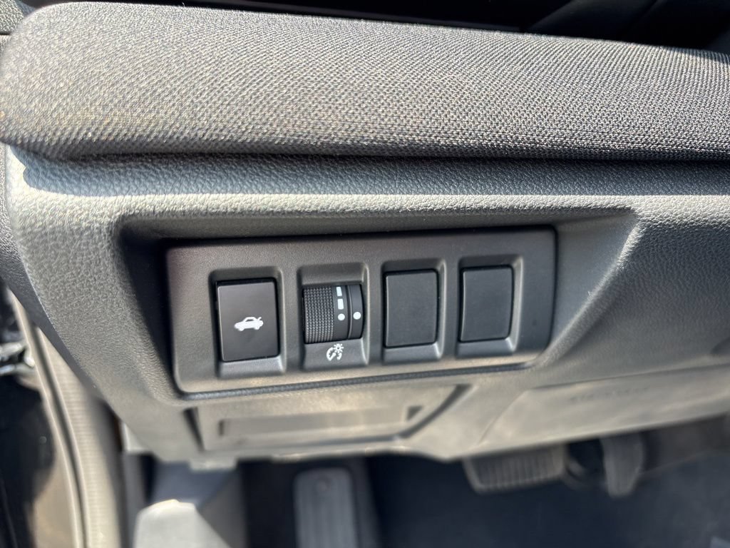 Certified 2025 Subaru Legacy Premium AWD/4WD image 19