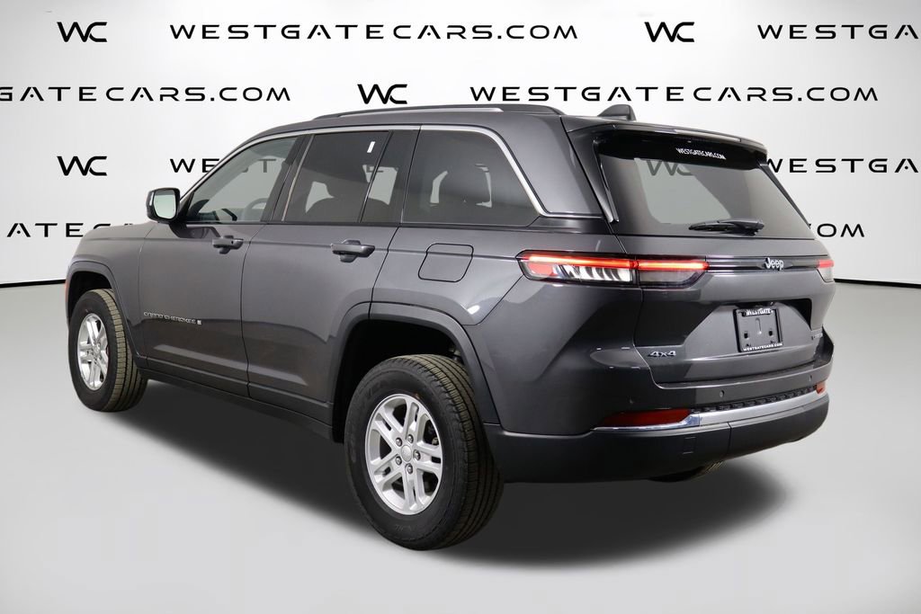 Used 2023 Jeep Grand Cherokee Laredo image 43
