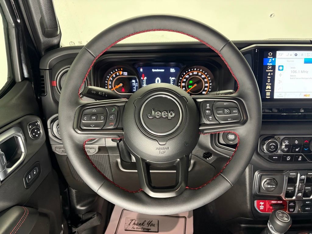 Used 2024 Jeep Gladiator Rubicon AWD/4WD image 13