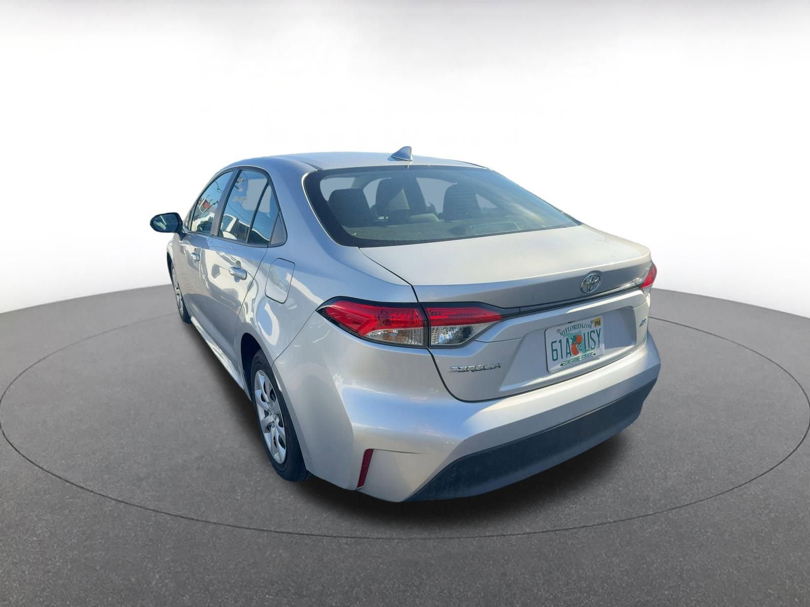 Used 2025 Toyota Corolla LE image 5