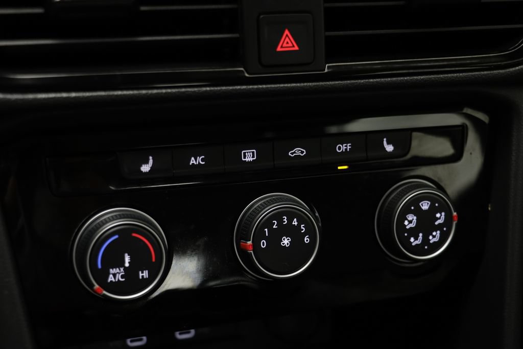 Certified 2024 Volkswagen Taos S AWD/4WD image 10