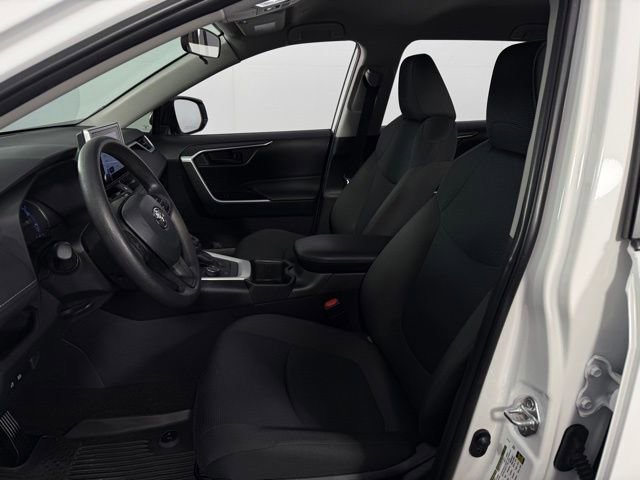 Used 2024 Toyota RAV4 LE image 14