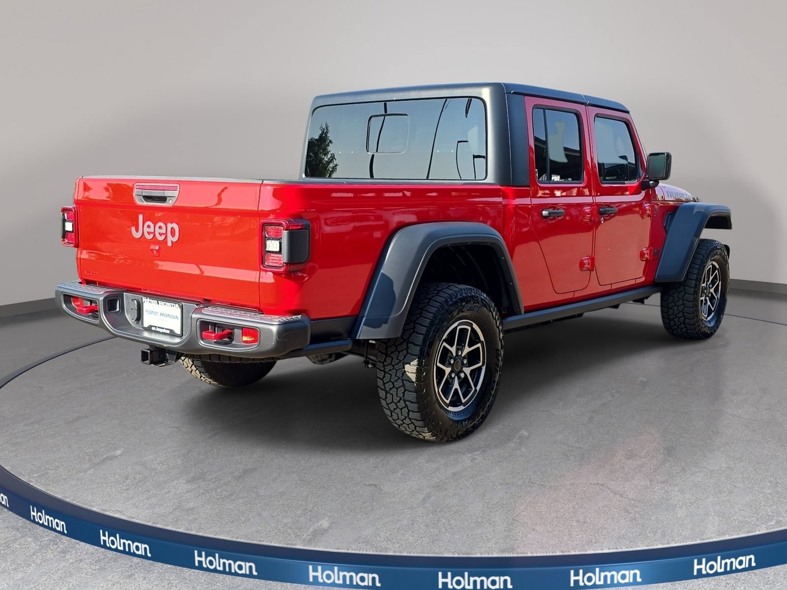 Used 2024 Jeep Gladiator Rubicon w/ Technology Group AWD/4WD image 6
