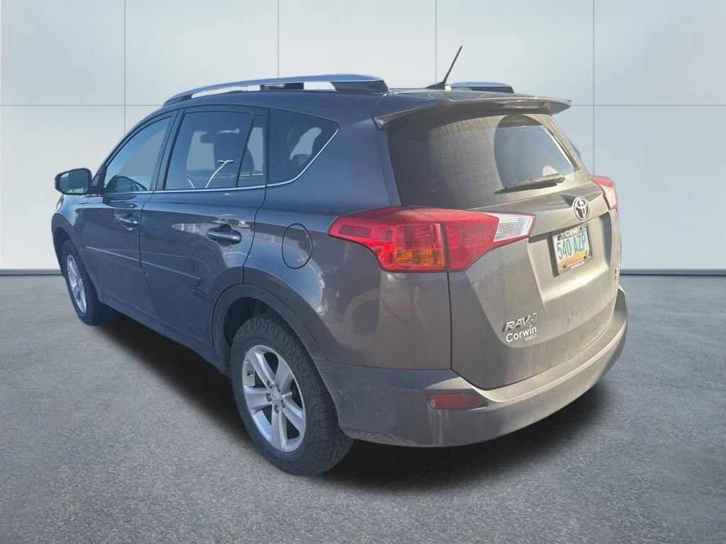 Used 2014 Toyota RAV4 XLE AWD/4WD image 8