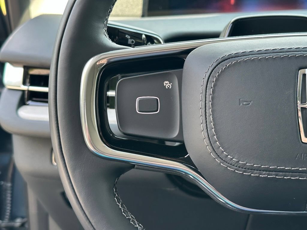 New 2027 Lincoln Navigator Reserve AWD/4WD image 9
